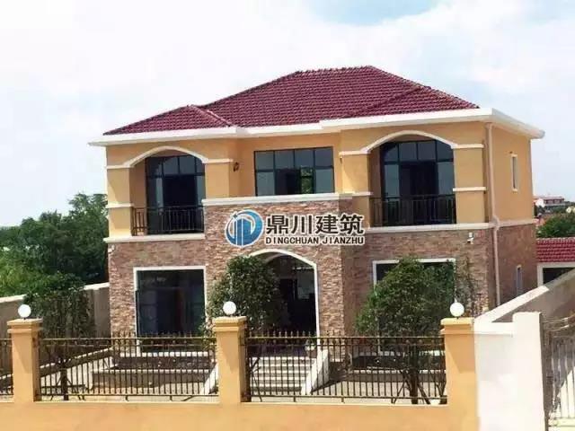 農(nóng)村二層磚混結(jié)構(gòu)別墅建造實拍圖