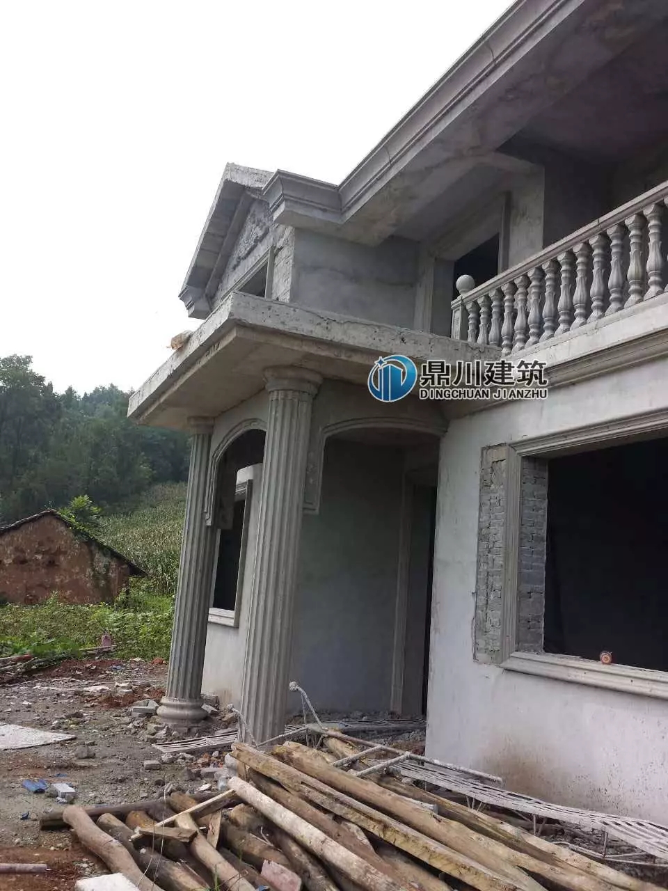 主體37萬的二層自建房設(shè)計(jì)，實(shí)拍美到爆，配上歐式構(gòu)件更有檔次！